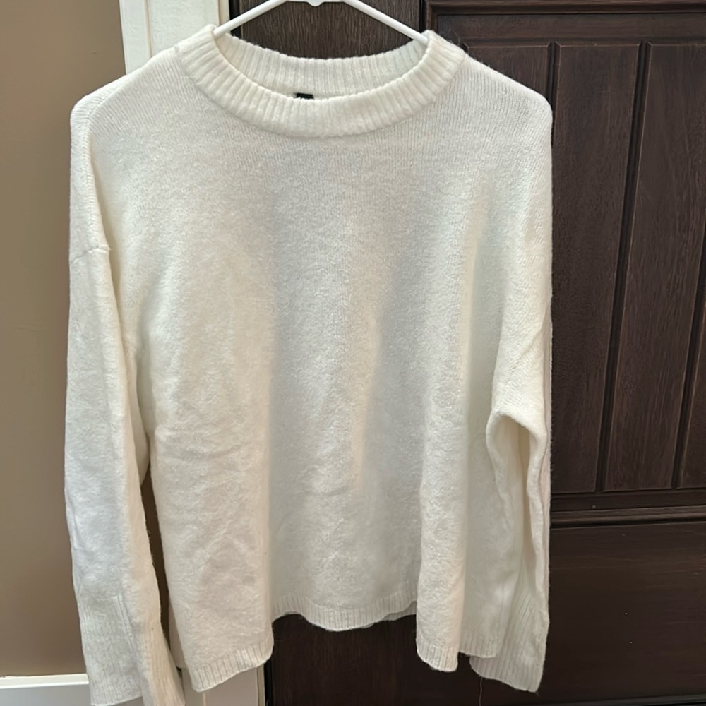 White sweater size medium